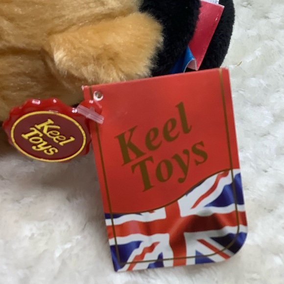 KEEL Toys Beefeater Plush Hug Me Bear Stuffed Animal Toy with Tags - Picture 9 of 16